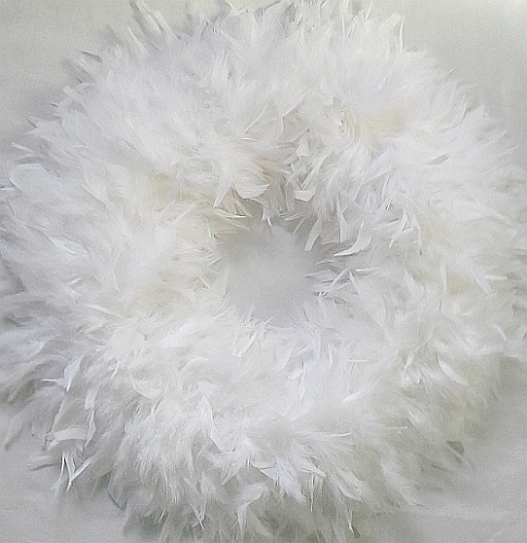 White Christmas Feather Wreaths XL - Gorgeous!